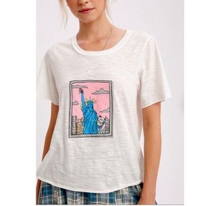 Listicle | NY, Lady Liberty & Pizza Graphic Burnout Cropped Tee, size Large